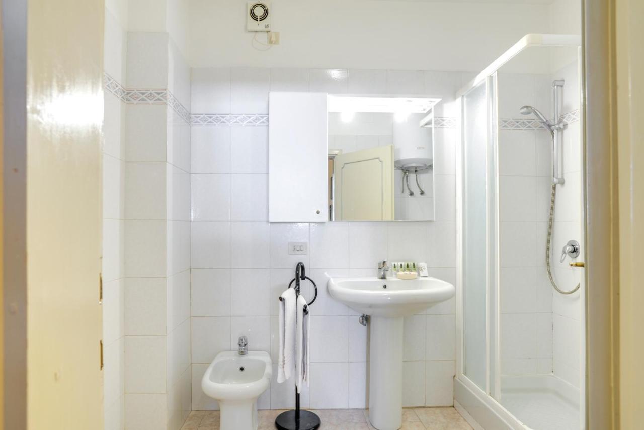 Mamo Florence - Palazzo Spinelli Apartment Luaran gambar